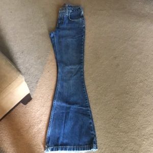 Silver Jeans bell bottoms 25/33. 18 inch across hip.
